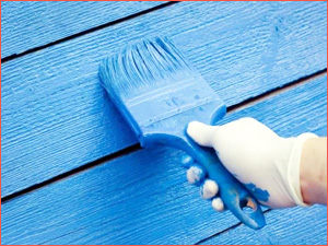 Синяя краска для покраски деревянного дома на даче